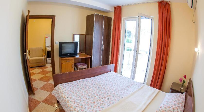 Apartmani Becici Luaran gambar